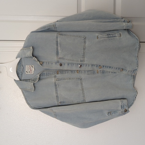 Jackets & Blazers - Vintage denim jacket